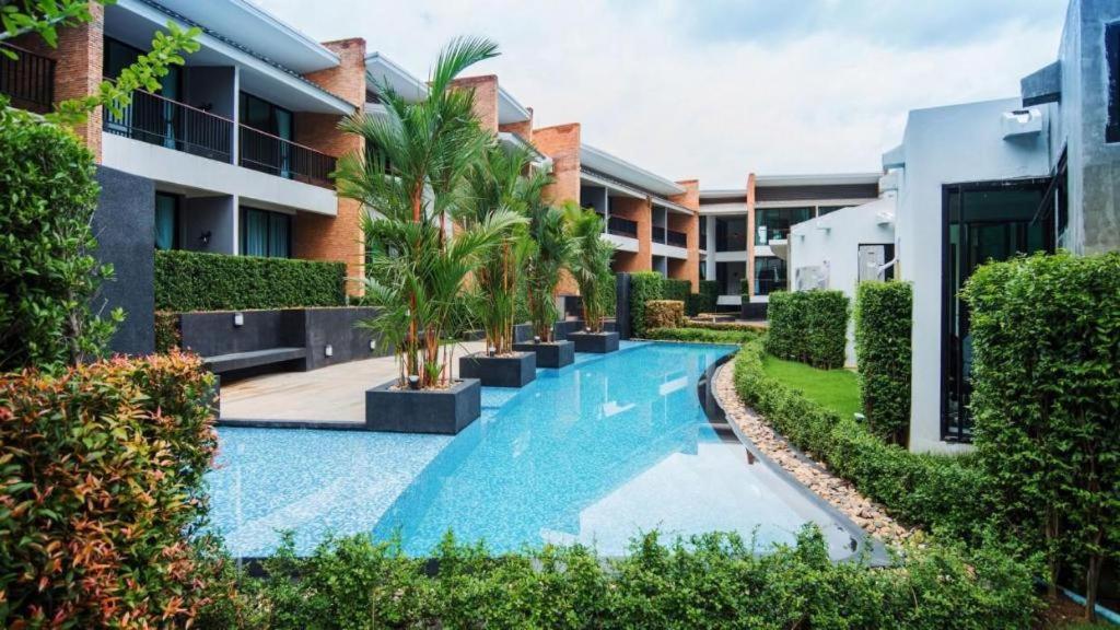 B2 Mae Hong Son Premier Hotel Esterno foto