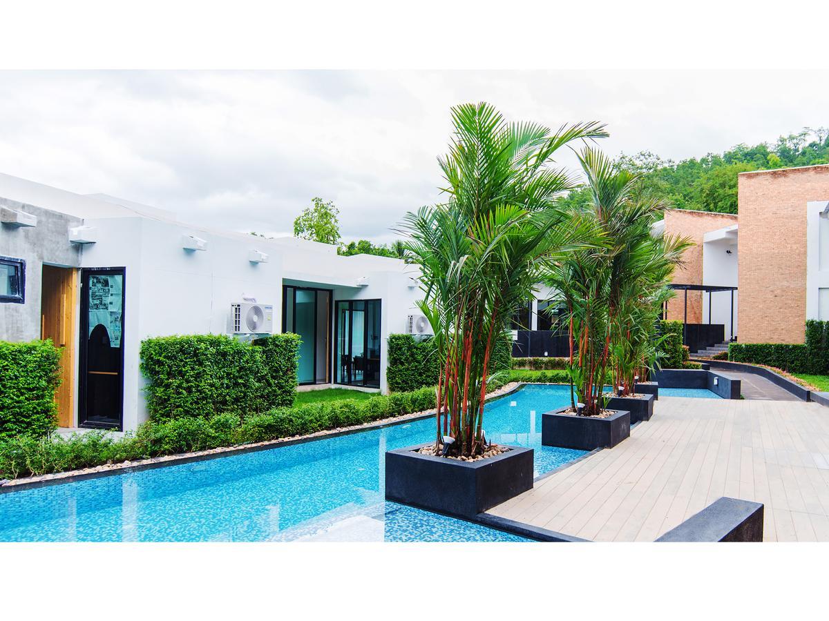 B2 Mae Hong Son Premier Hotel Esterno foto