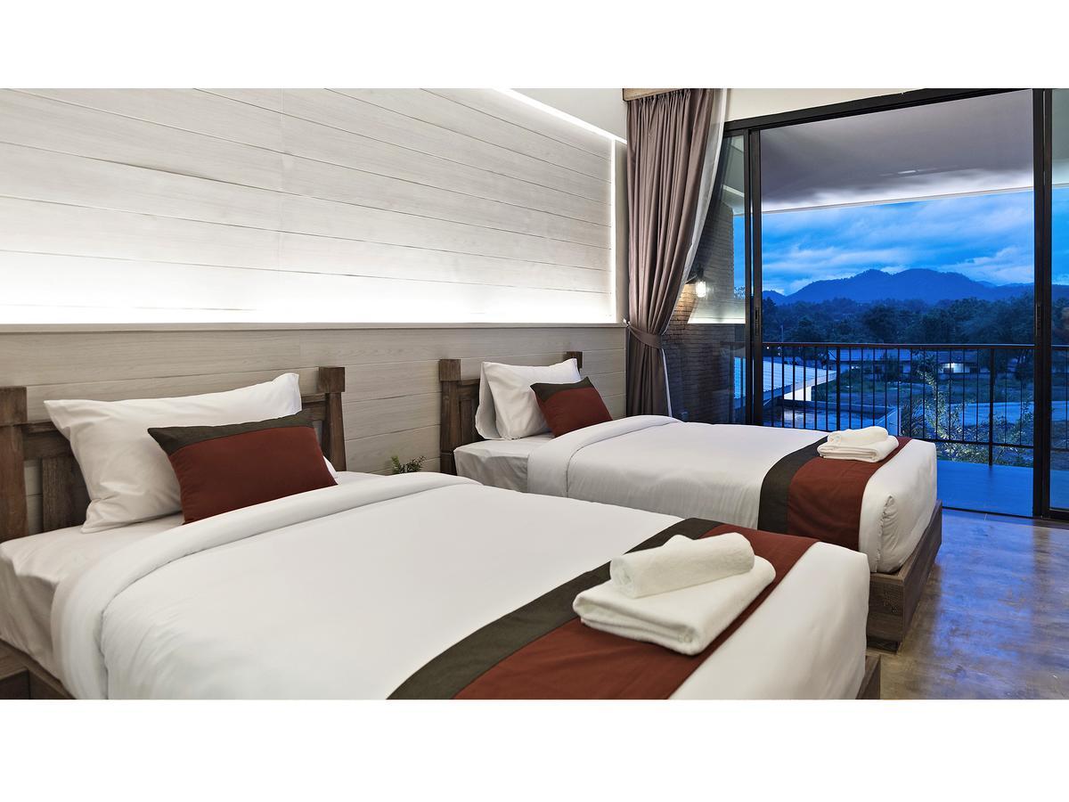 B2 Mae Hong Son Premier Hotel Esterno foto