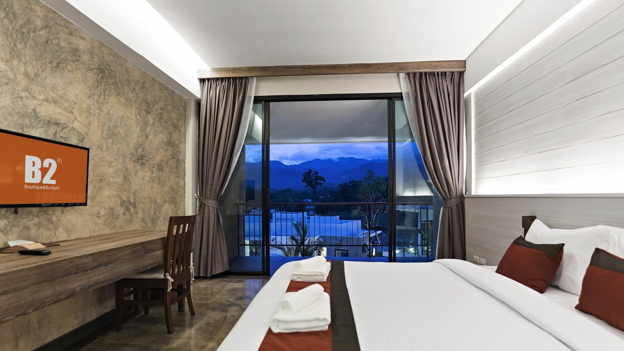 B2 Mae Hong Son Premier Hotel Esterno foto
