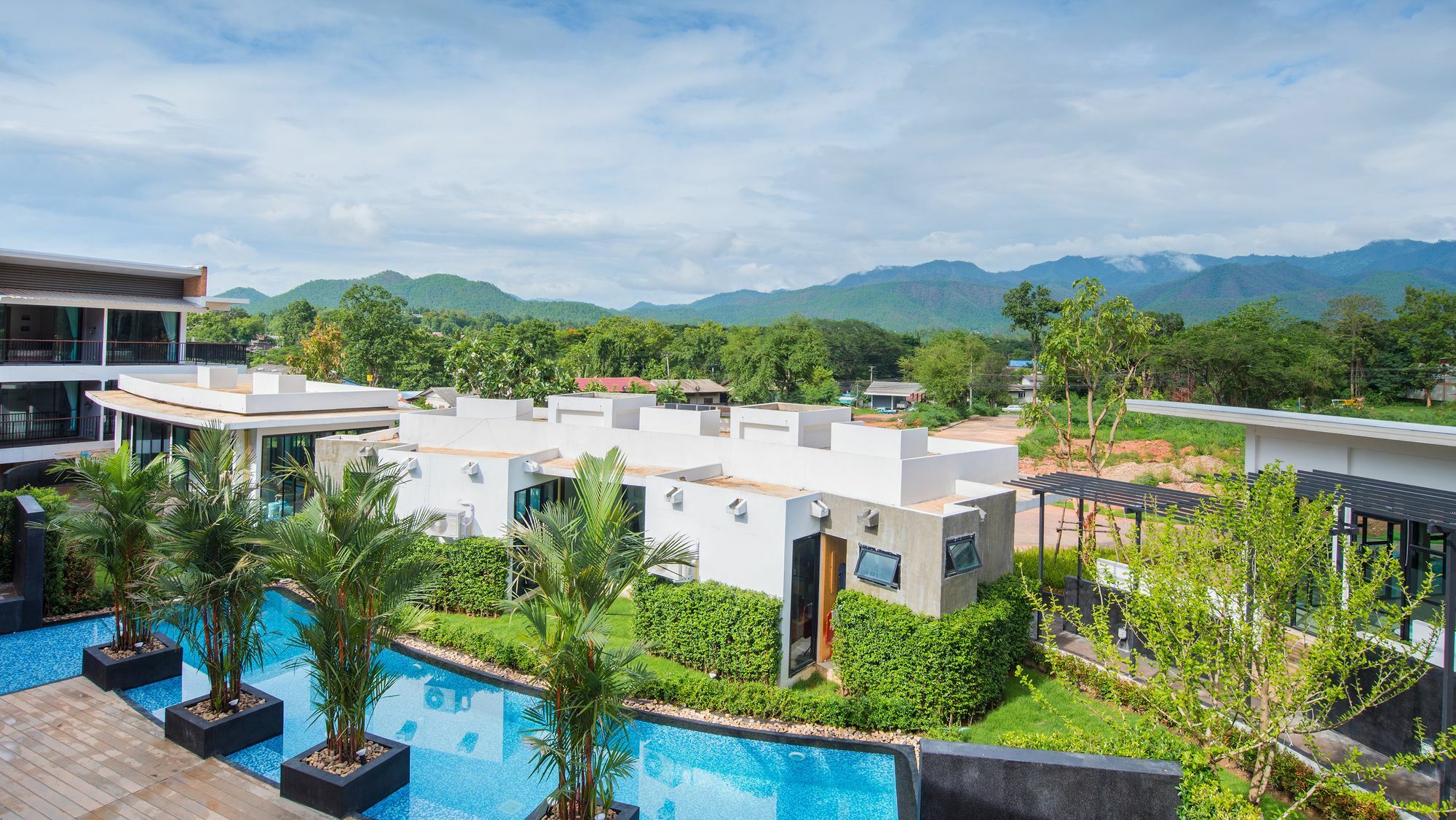 B2 Mae Hong Son Premier Hotel Esterno foto